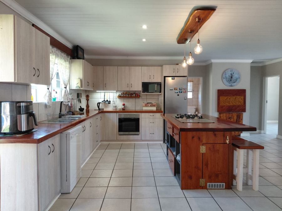 3 Bedroom Property for Sale in Stilbaai Wes Western Cape